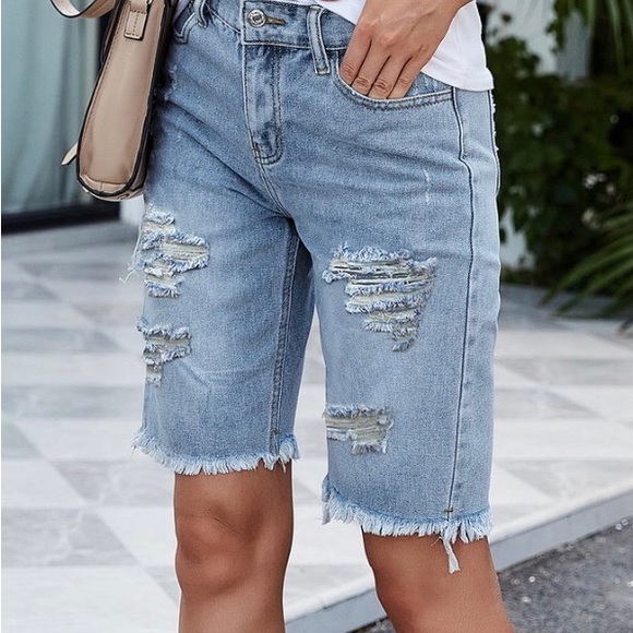 Jeans, Bermuda cut, ripped denim, shorts - Picture 4 of 4